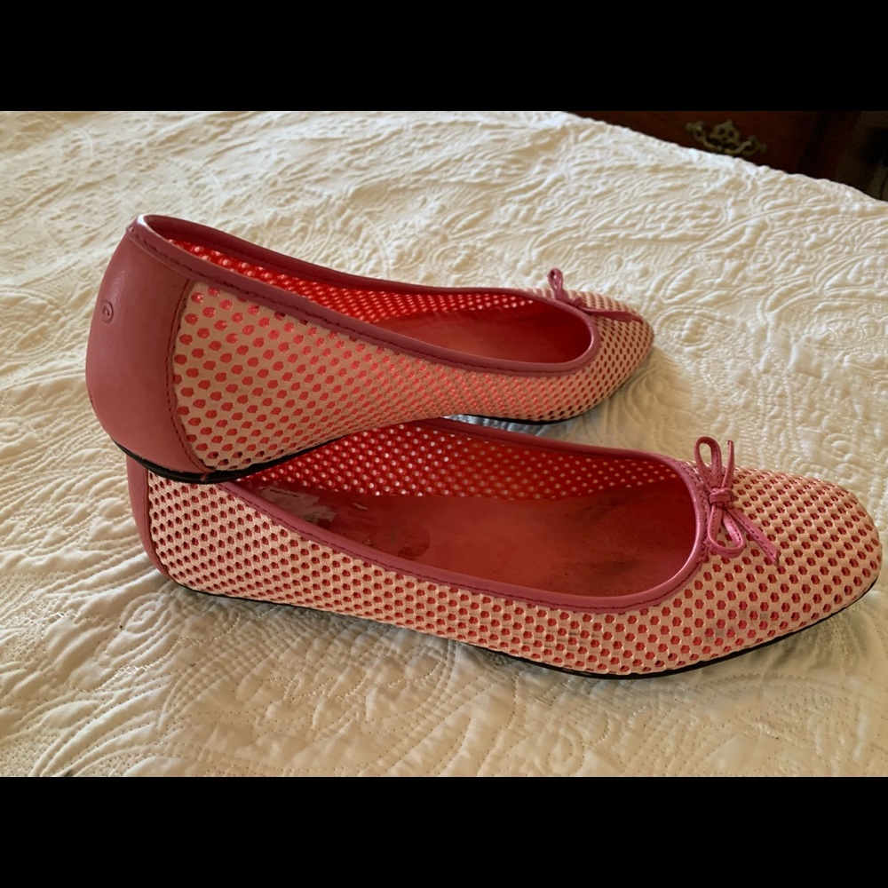 Ballet flats